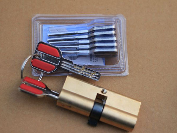 沙坪坝24小时上门开锁公司